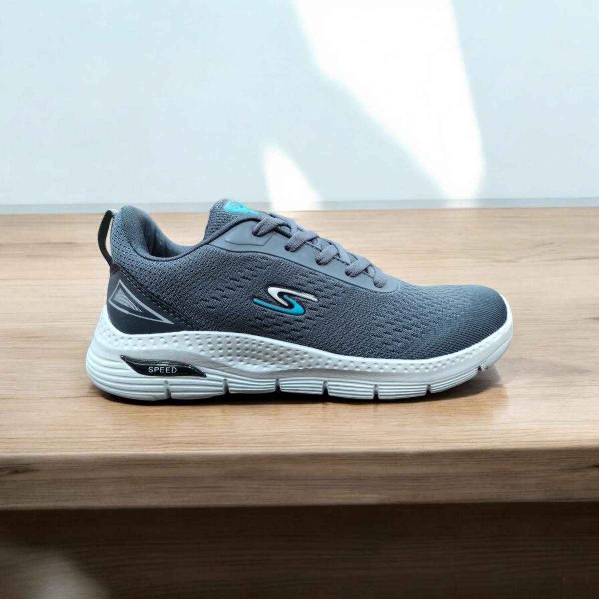 Men Sport Shoes Device