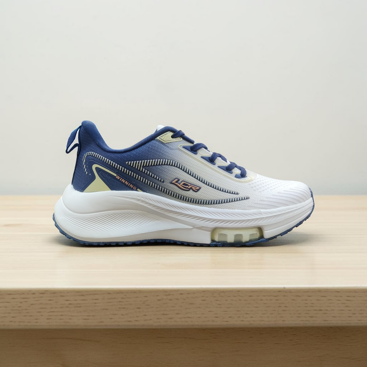 Lancer Sport Shoes Adventure17
