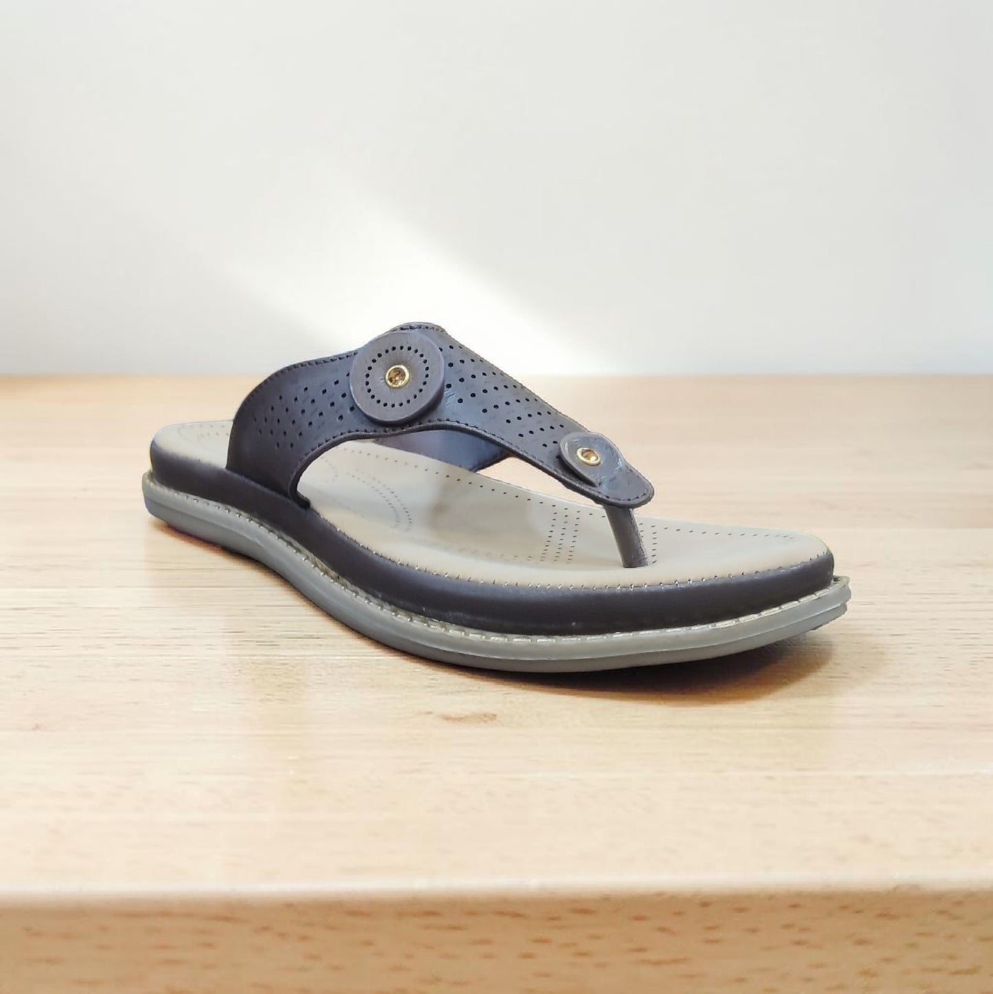 Women Slipper OLI43552