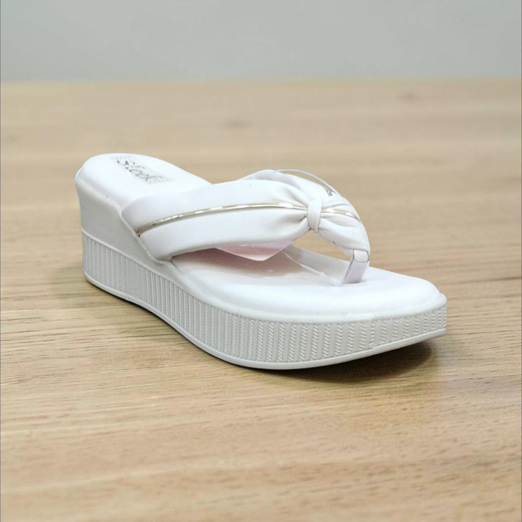 Sleek Casual Heel Chappal OLA126/290