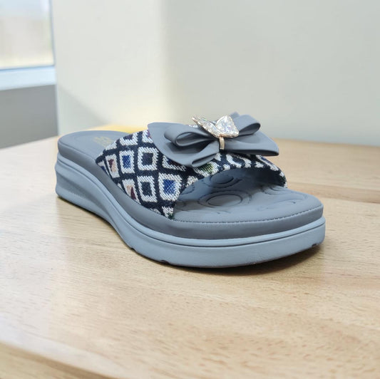 Women Slipper OLI366/7821