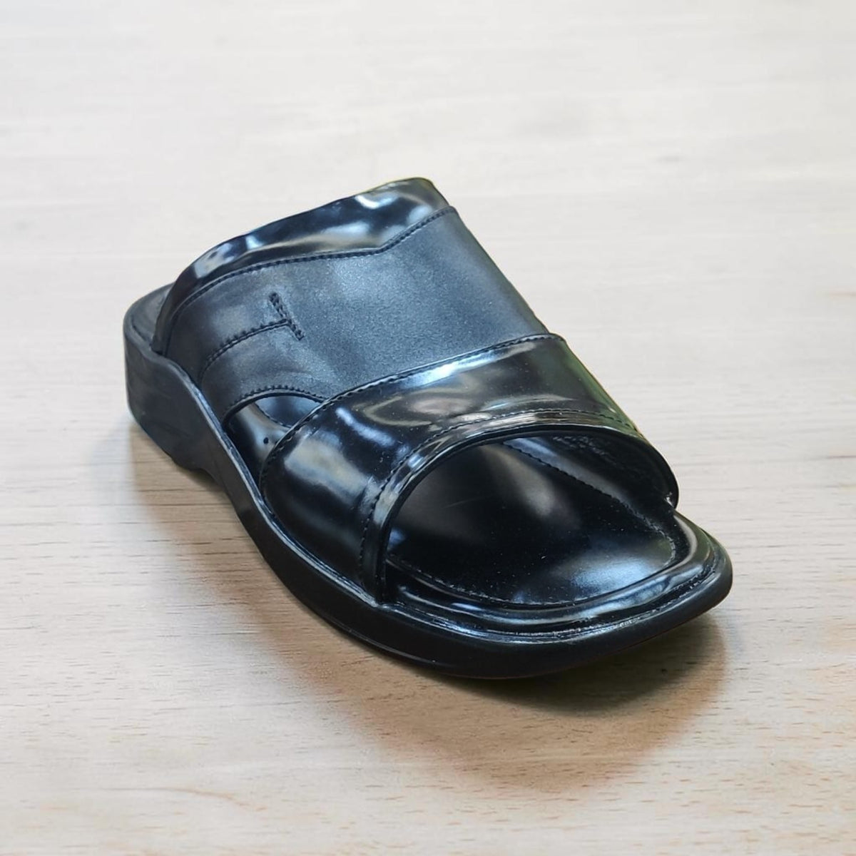 Trophy Men Leather Slippers A11
