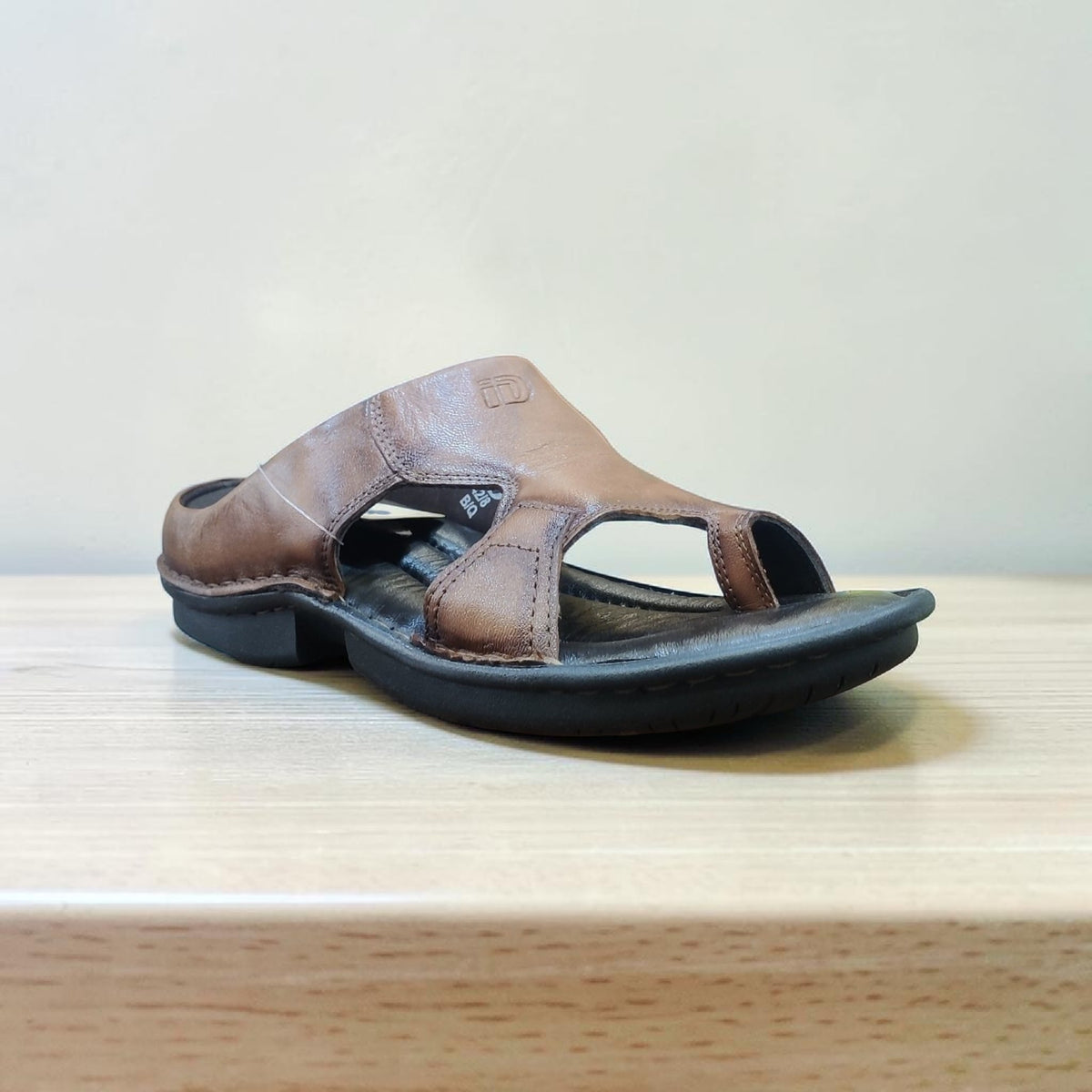 ID Leather Slippers id4306