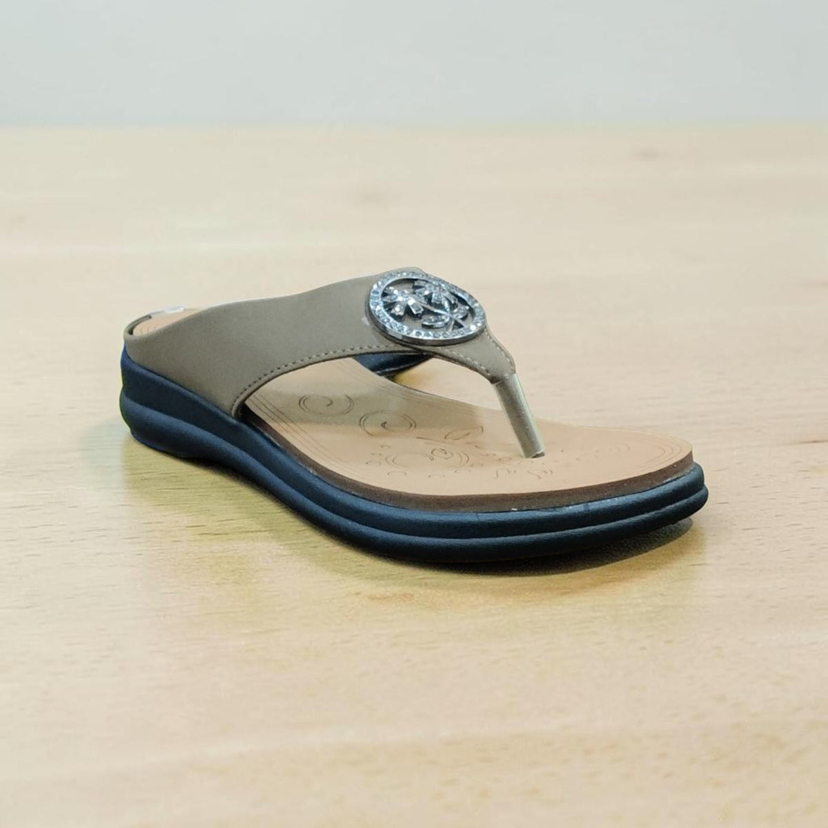 Sleek Putina Flat Chappal OLA206/M251