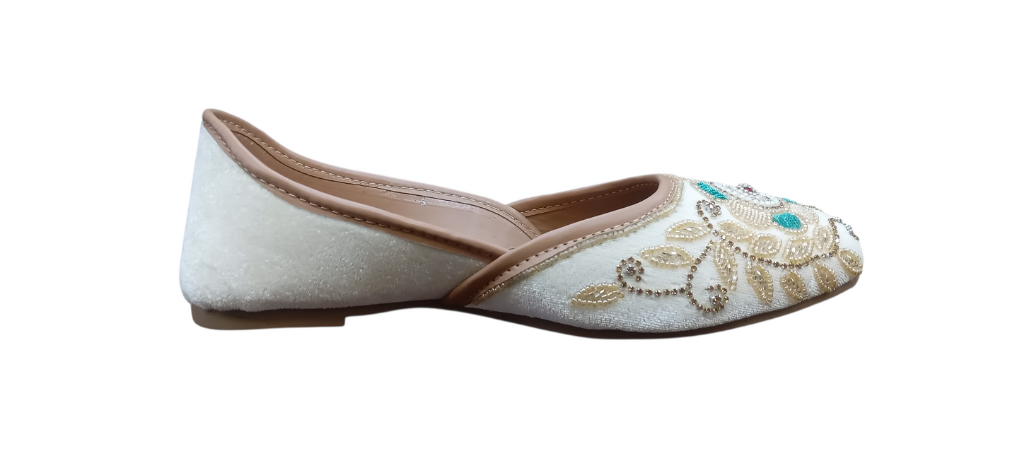 Women Mojri 46/1007