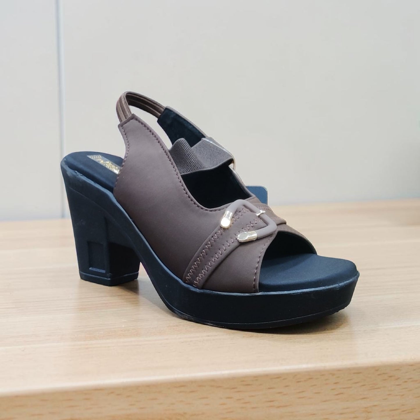 Women Sandal OLI45483