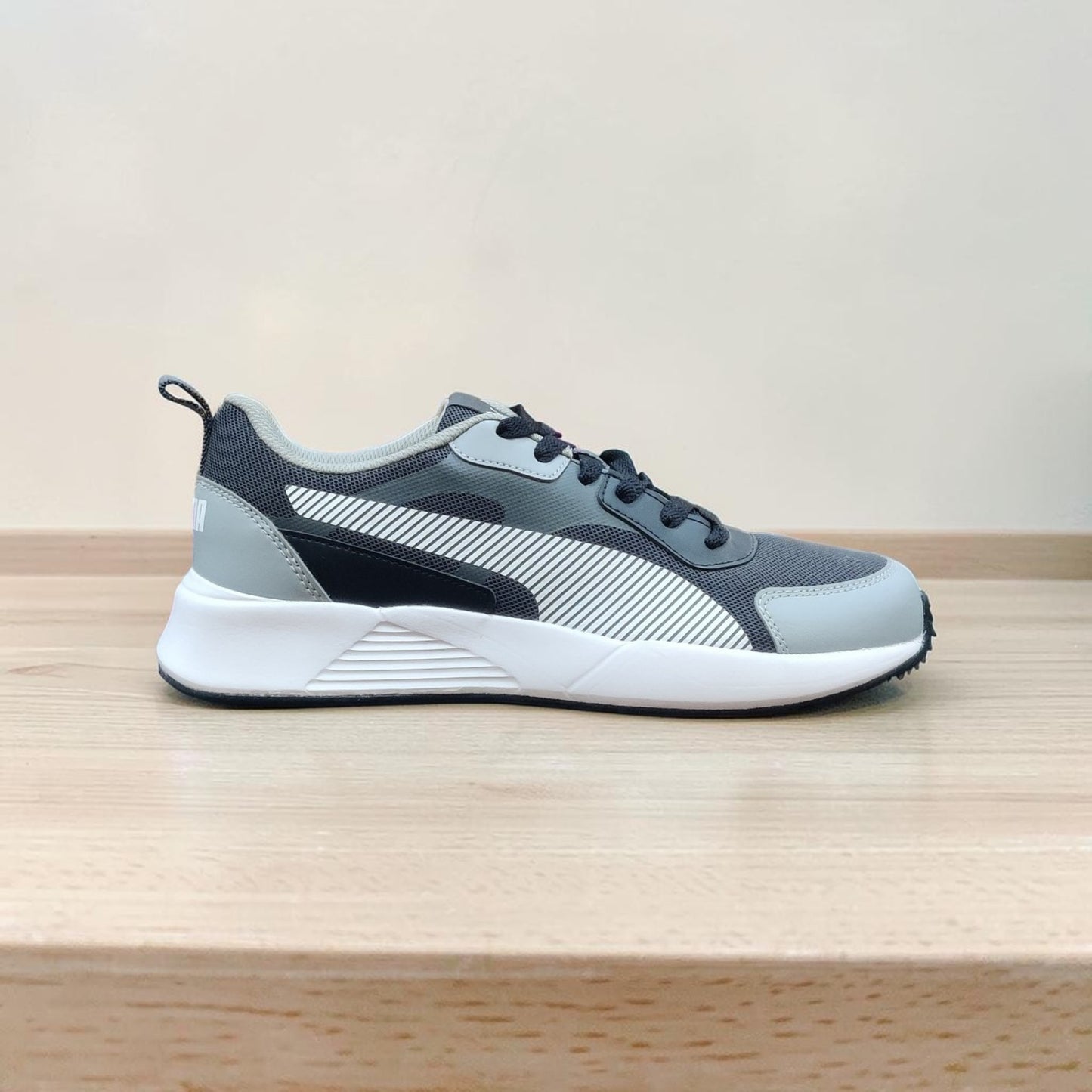 Puma Sports Shoes 387964012