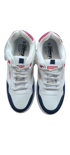 Asian Sneaker Boston01