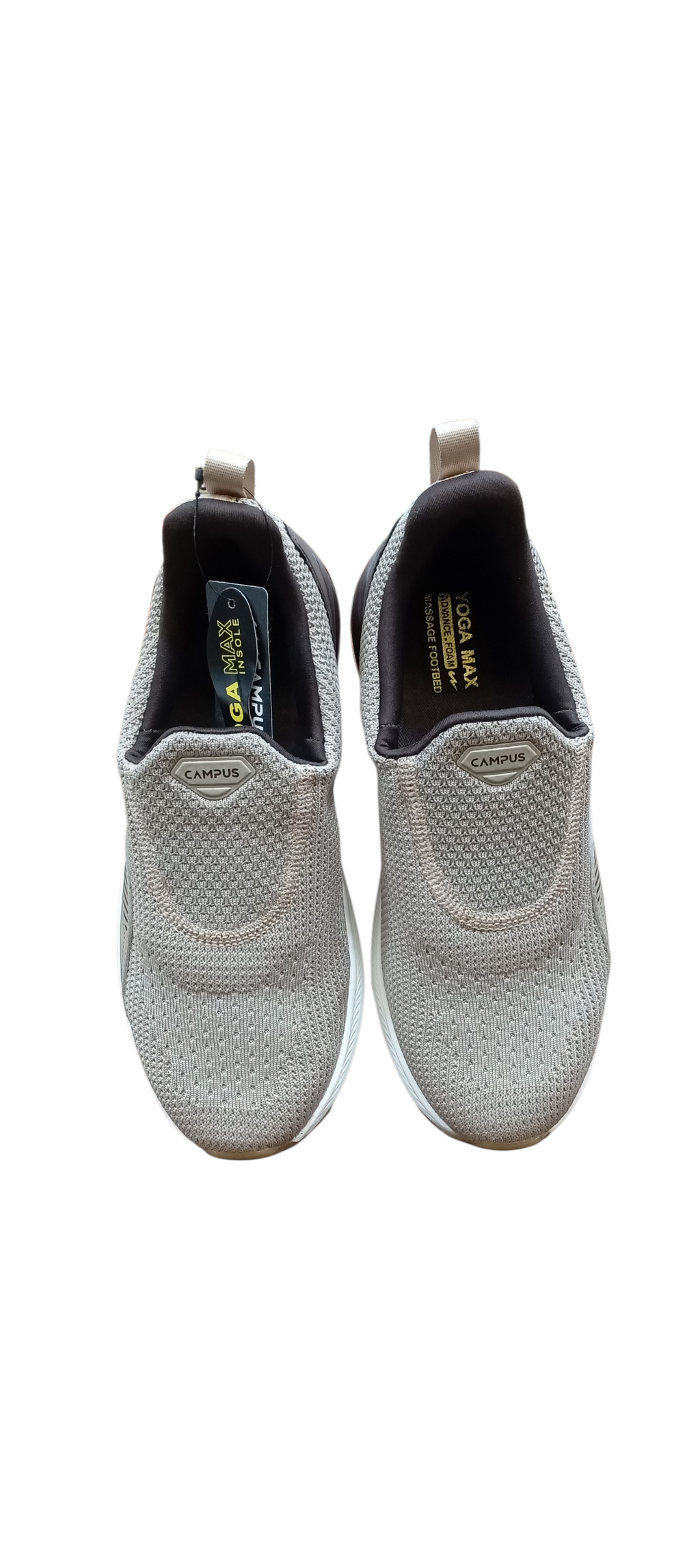 Campus Sport shoes Crowd