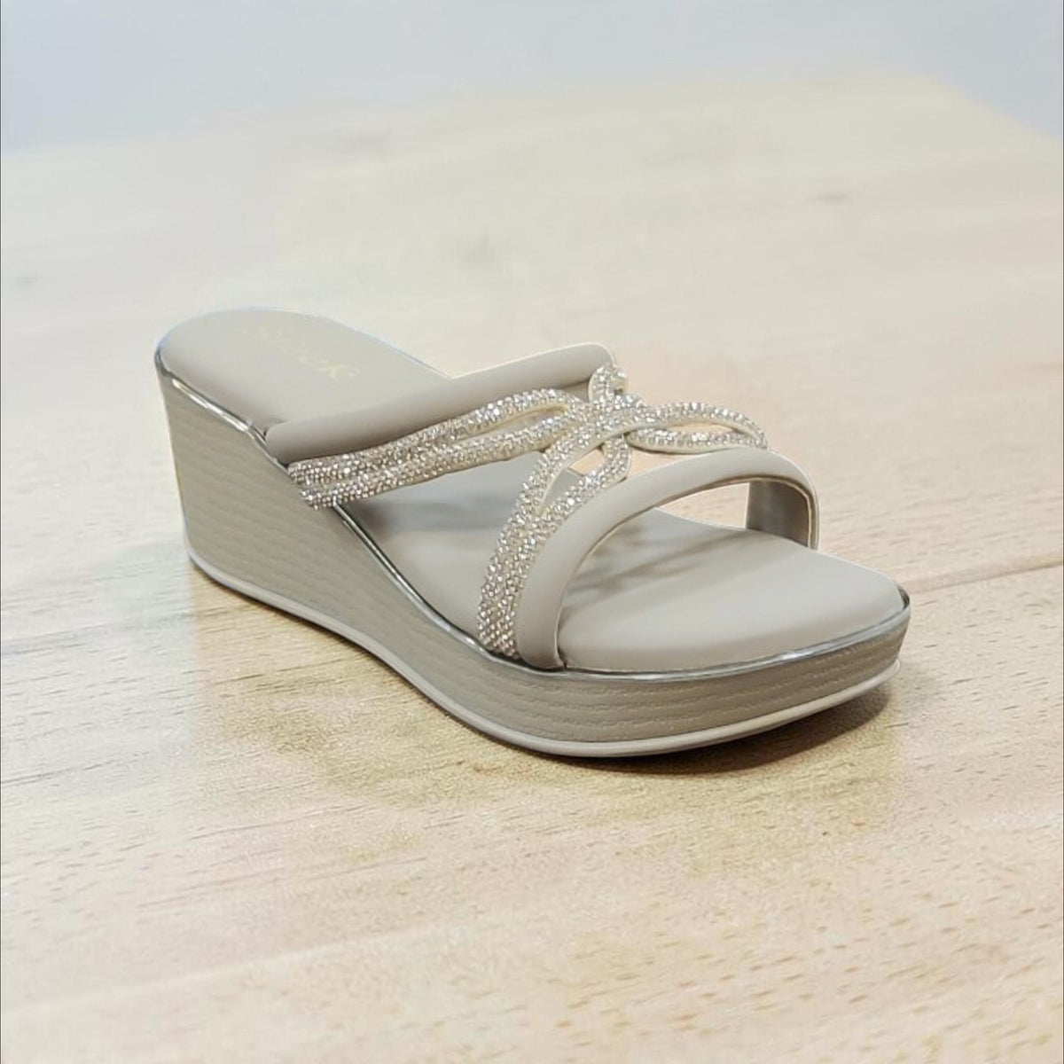 Sleek Fancy Walker OLA115/5512