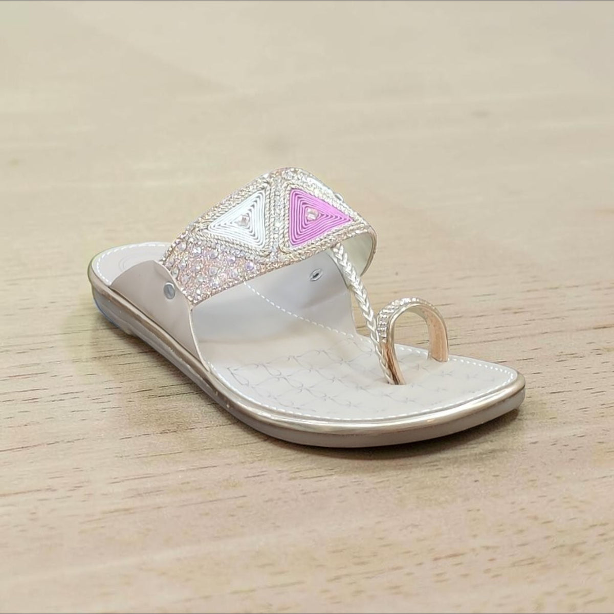 Sleek Fancy Kolhapuri OLA319/504