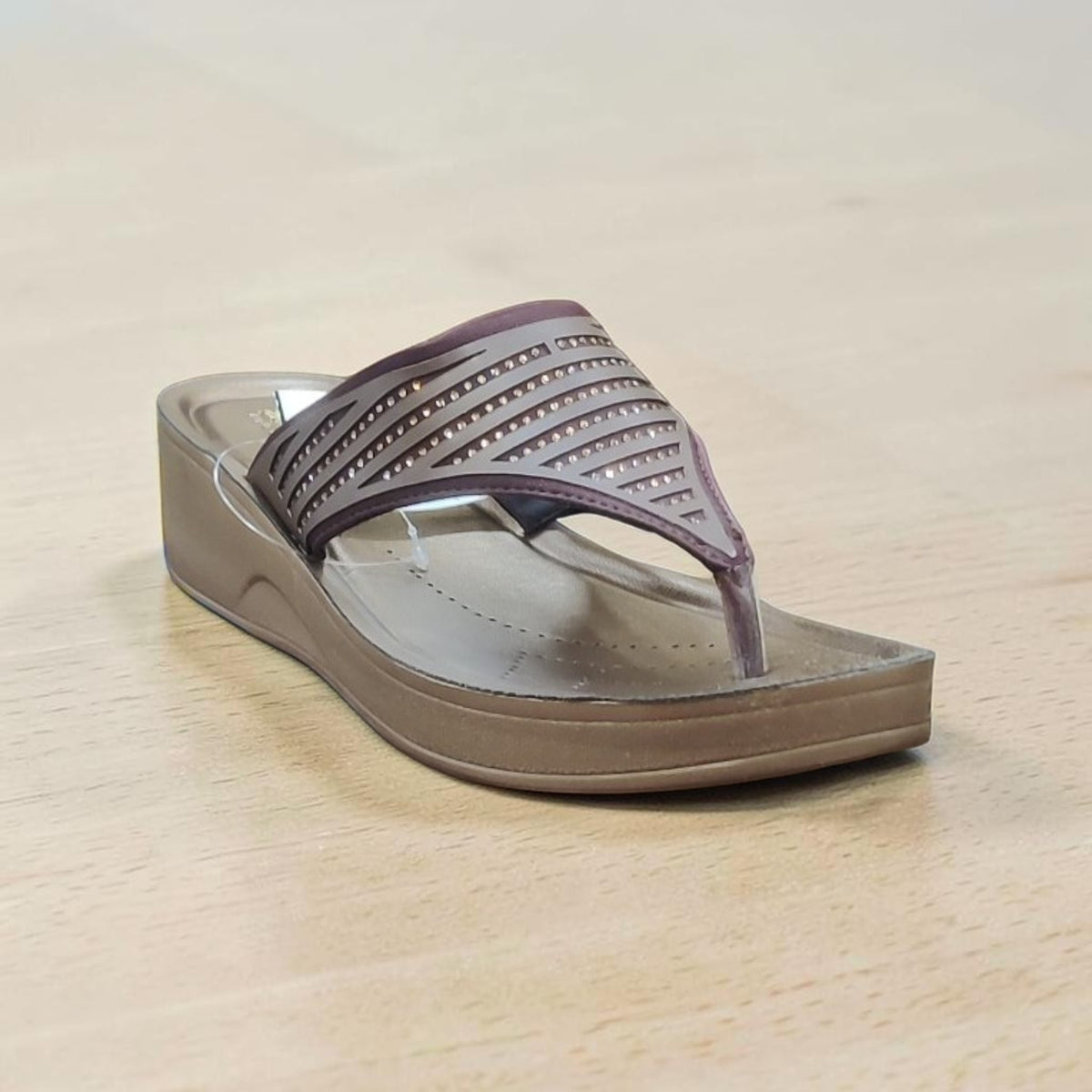 Aerowalk Women Slipper AT75