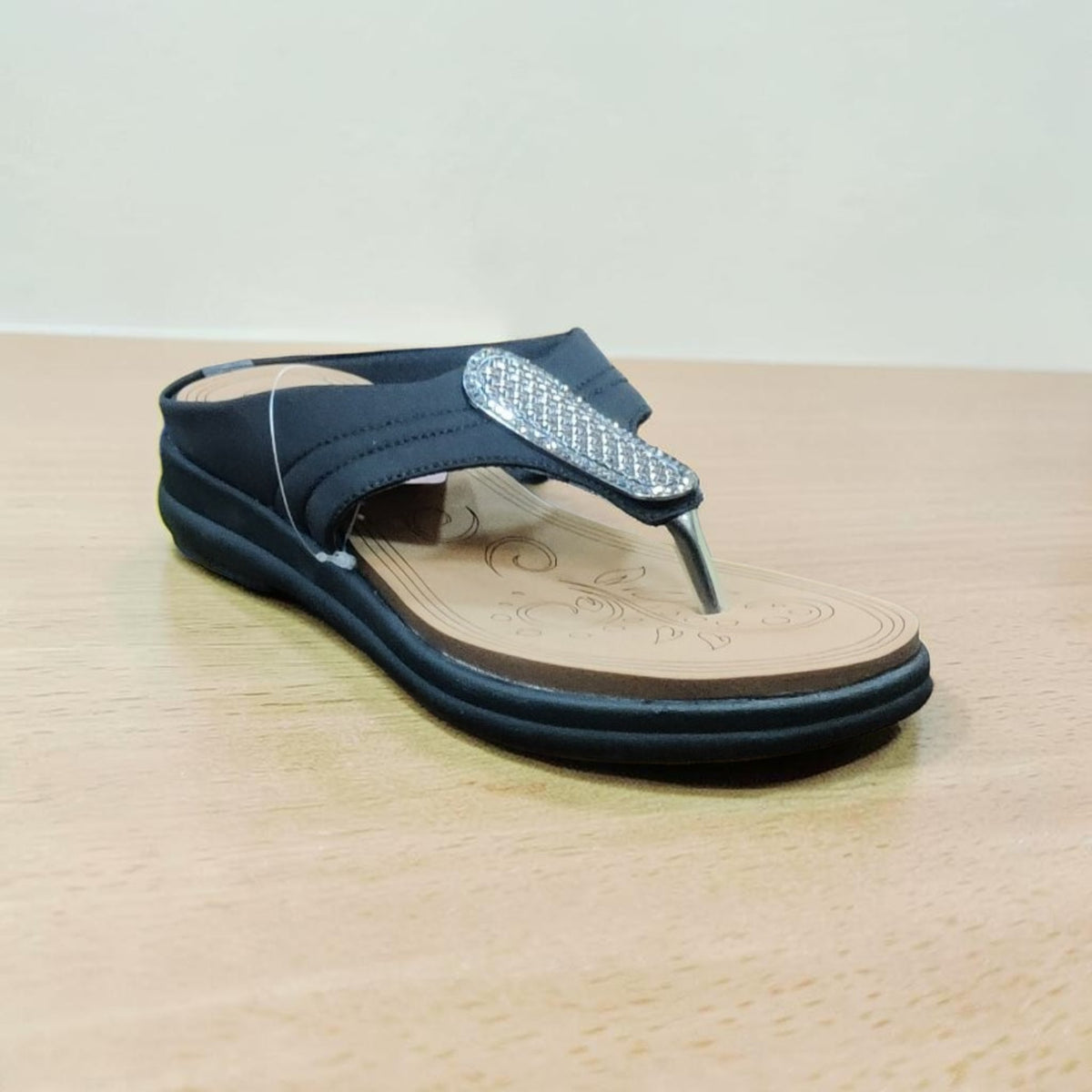 Sleek Putina Flat Chappal OLA206/M254