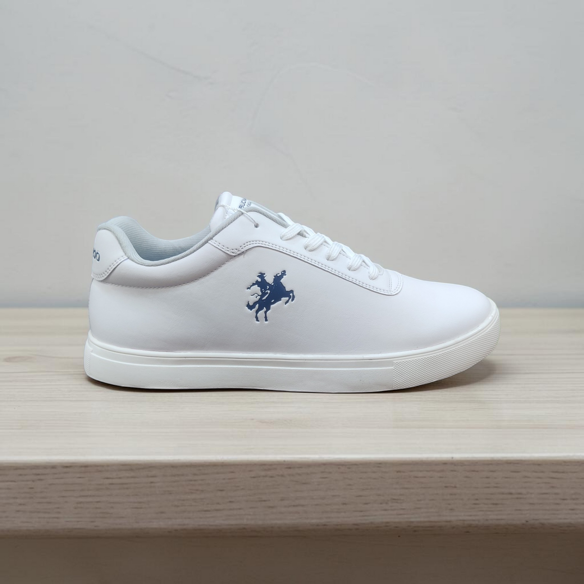 Buckaroo Sneaker Vector