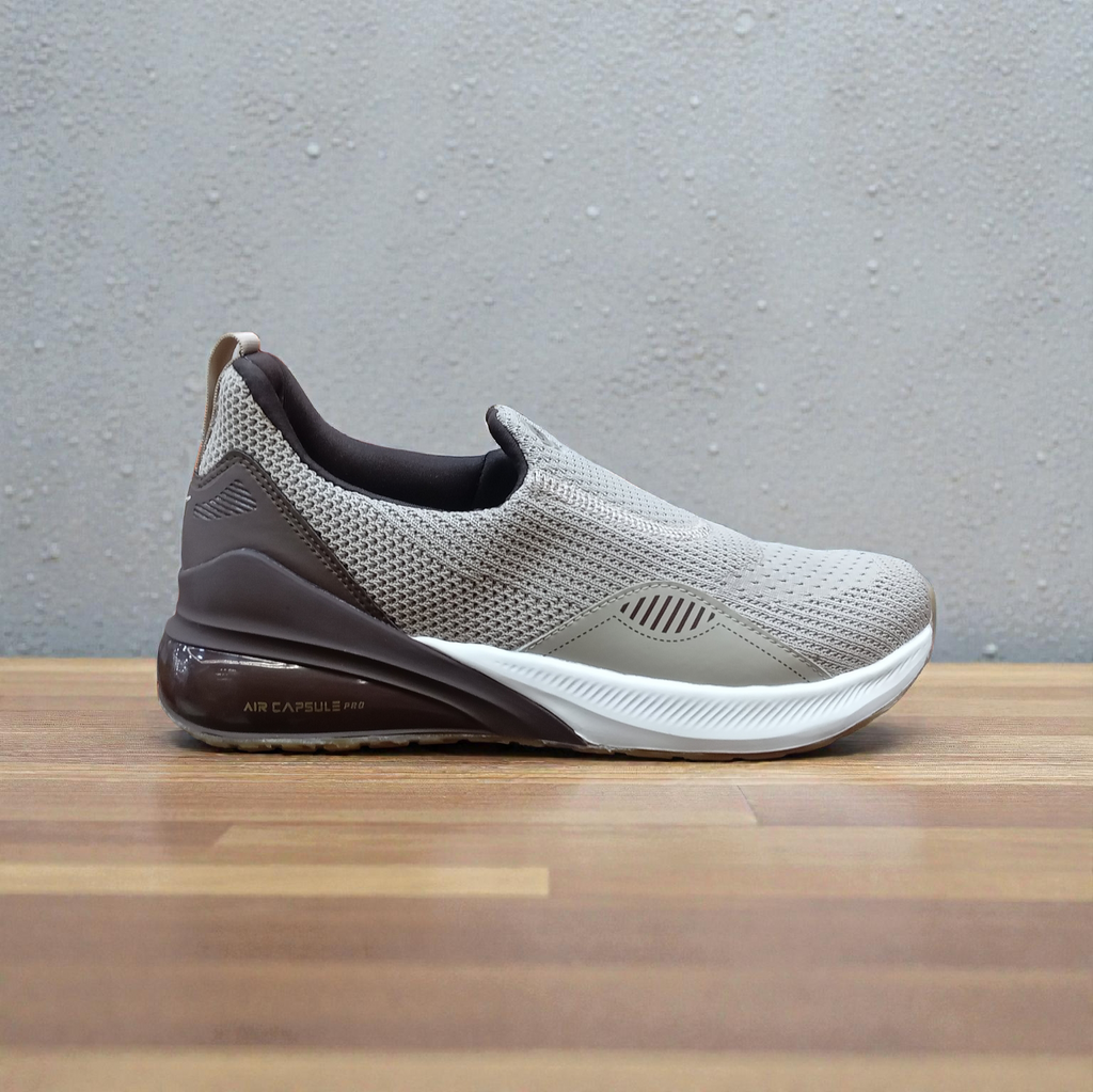 Campus Sport shoes Crowd