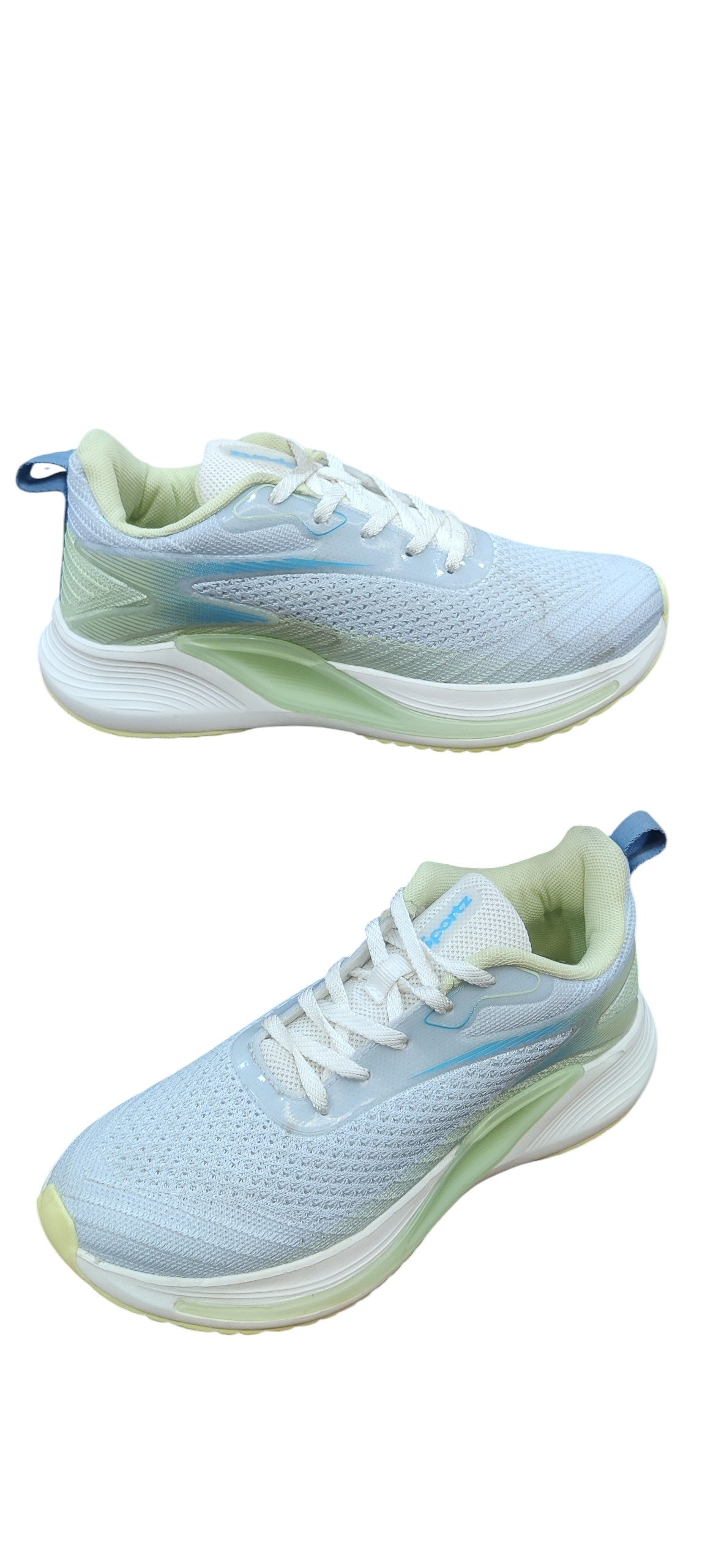 Walkaroo Women Sport Shoes WS9924