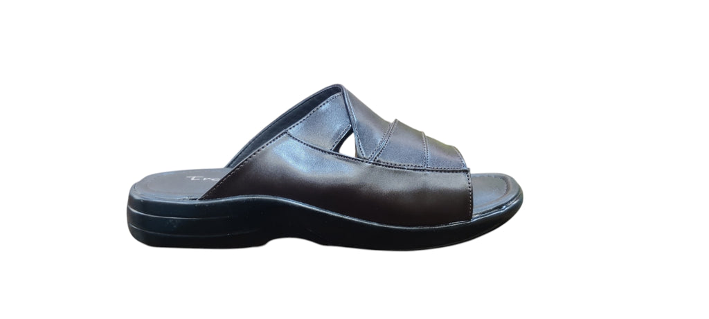 Trophy Men Leather Slippers C11