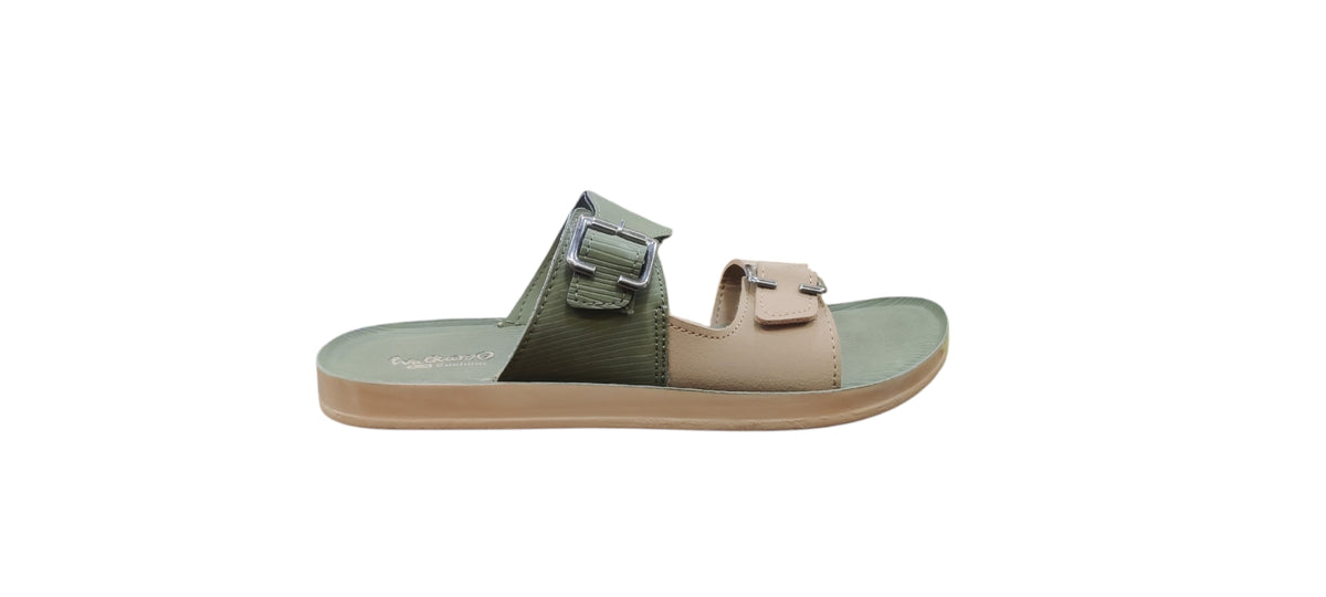 Walkaroo Pu Slippers Wgr53180