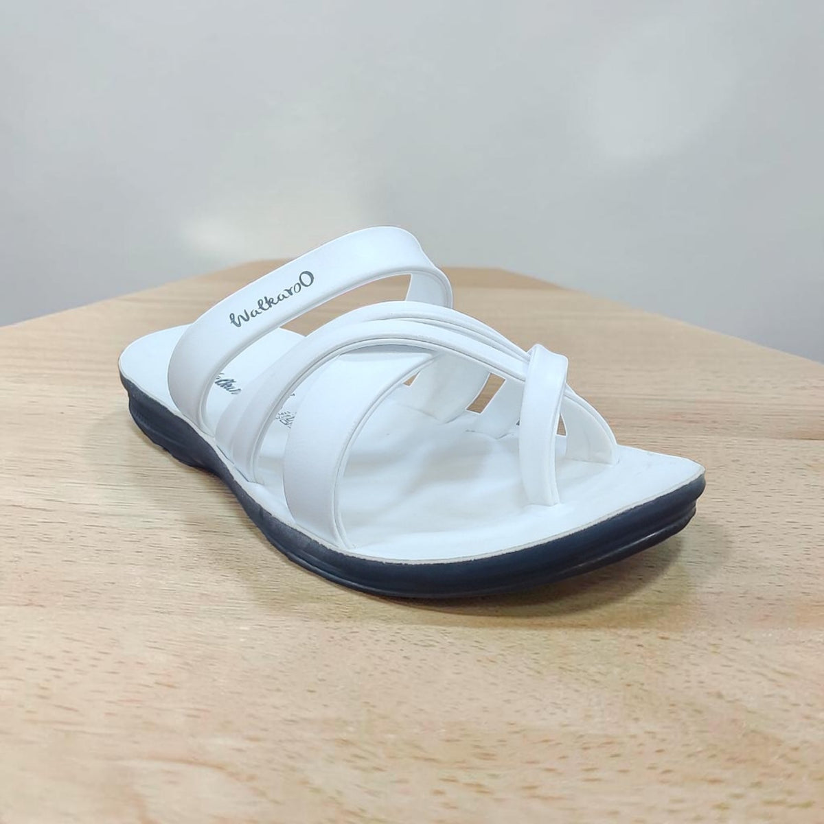 Walkaroo Pu Slippers W5687
