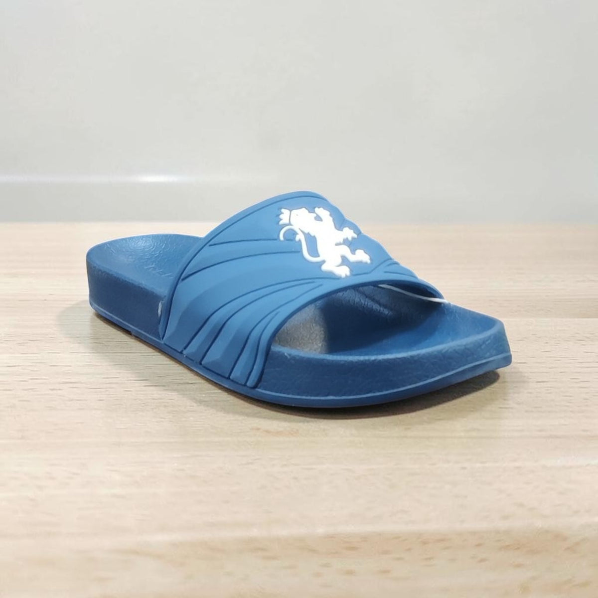 Red Tape Men Slipper Rds0656