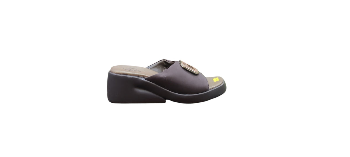 Women Medifee Doctor Slipper MFR115