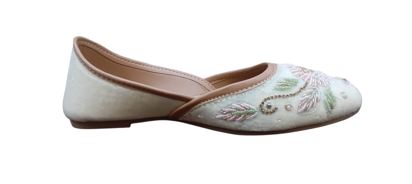 Women Mojri 46/1007