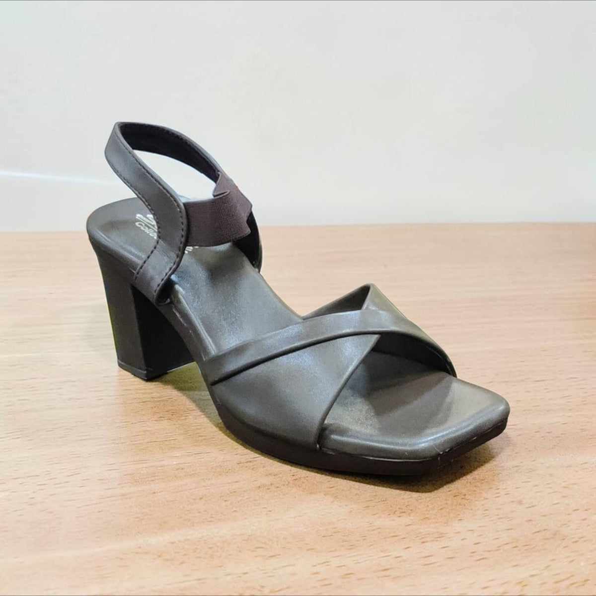 Sleek Casual Heel Sandal OLA190/525