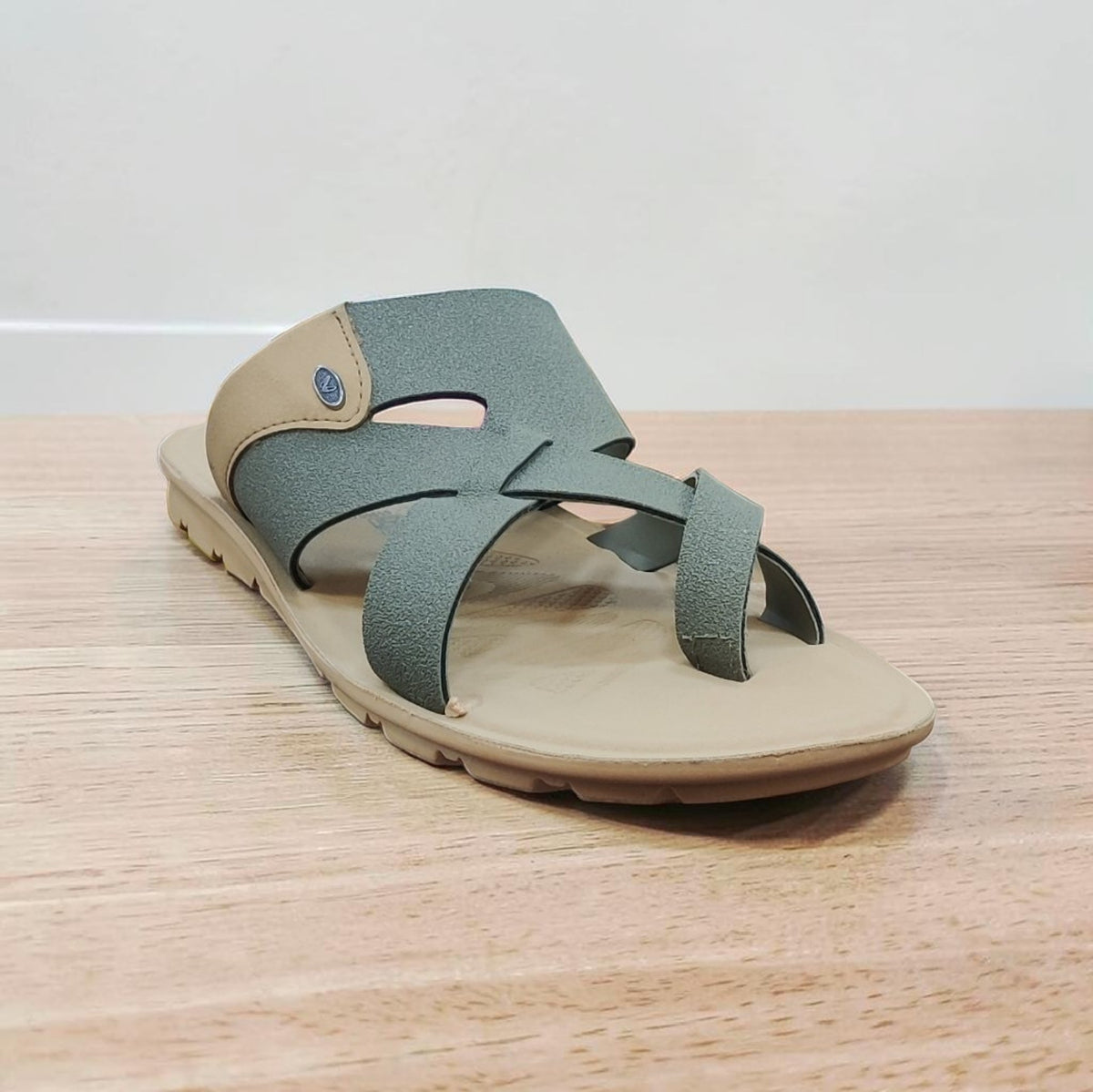 Walkaroo Pu Slippers Wgr53137