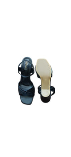 Sleek Casual Sandal OLA270/1250