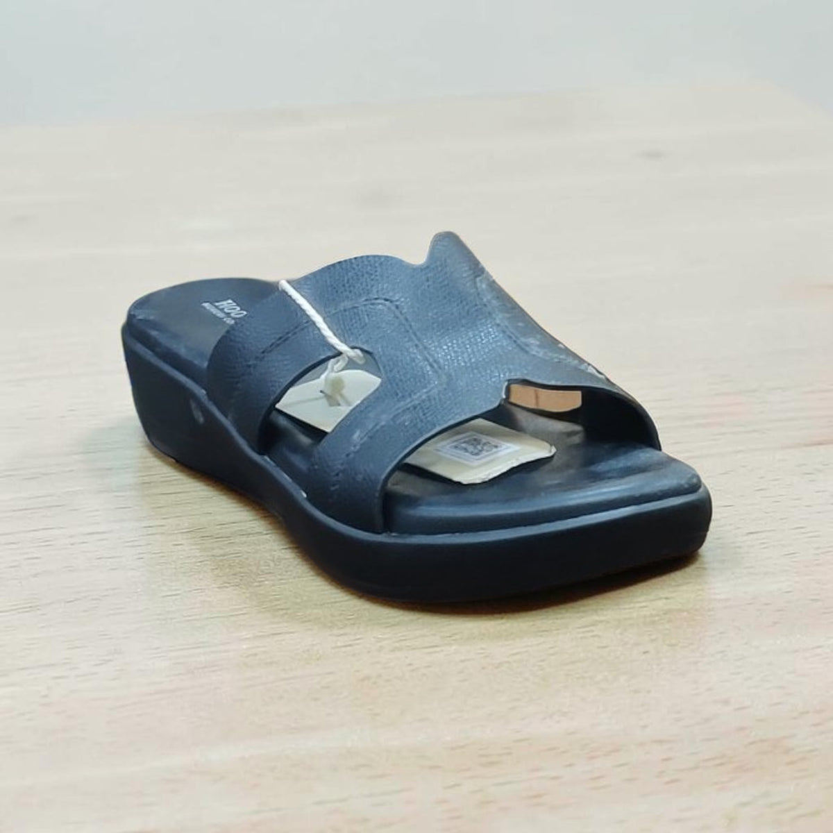 Hooves Women Doctor Slipper 1365