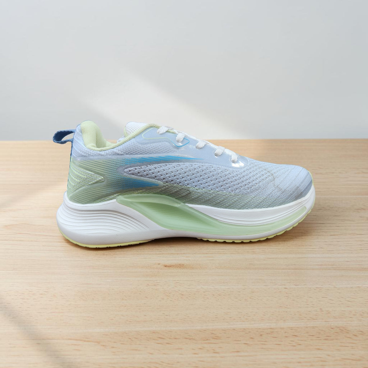 Walkaroo Women Sport Shoes WS9924