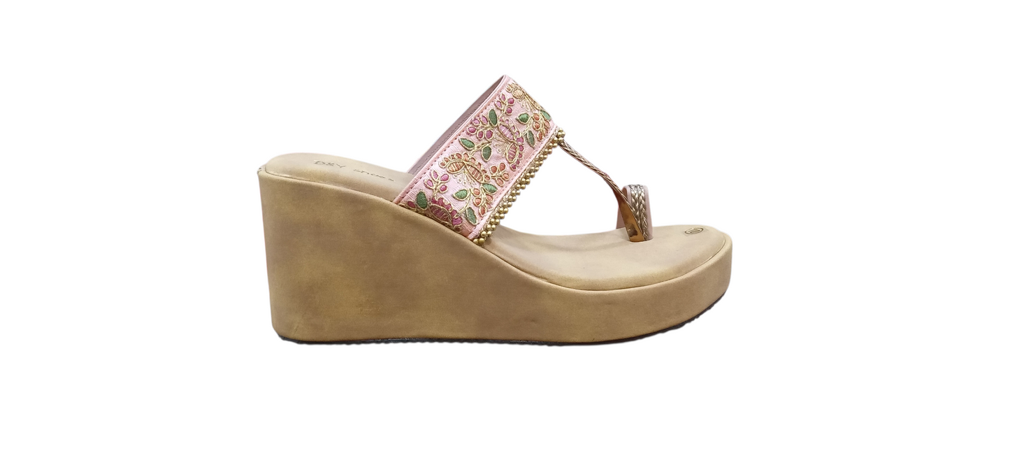 Women Kolhapuri Sandal 426-139