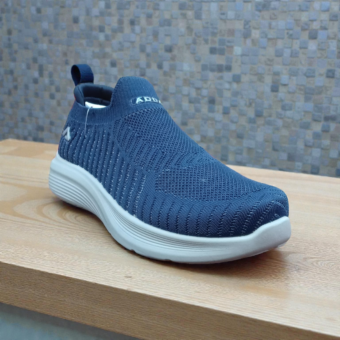 Adda Shoes Walk03