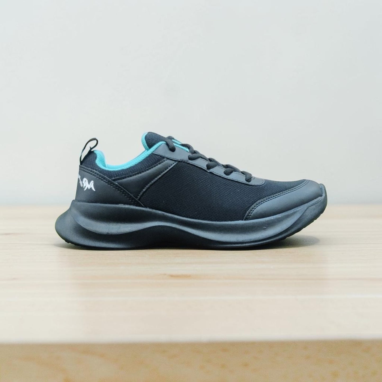 Neeman's Sports Shoes ERSN